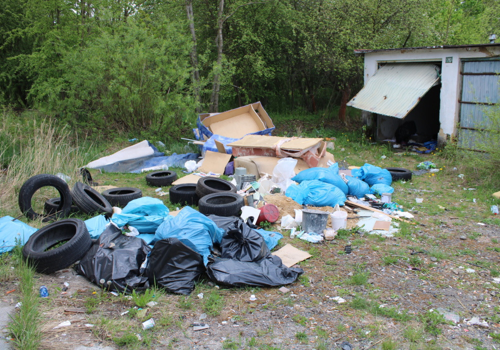 Lokalita Jižní lom je místem častých černých skládek