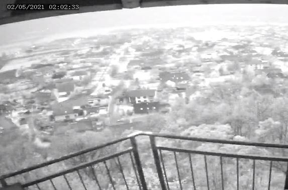 Ve Vysoké nad Labem řeší záhadný světelný jev