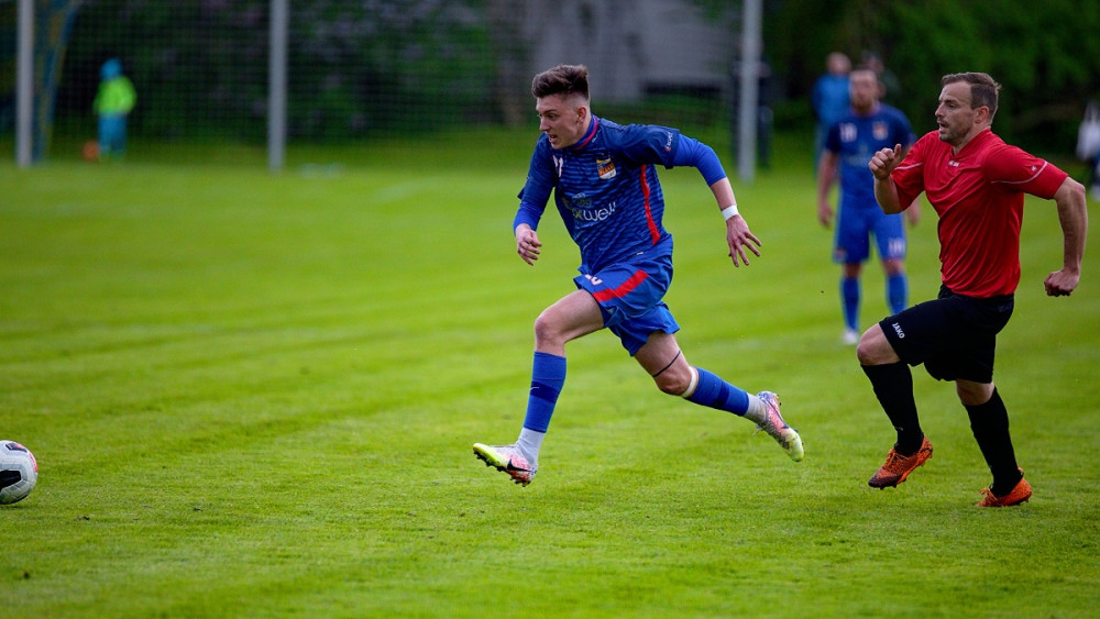 Amatérští fotbalisté se vrátili na trávník. Turnaj šesti klubů otevřel zápas Plané s Lišovem.