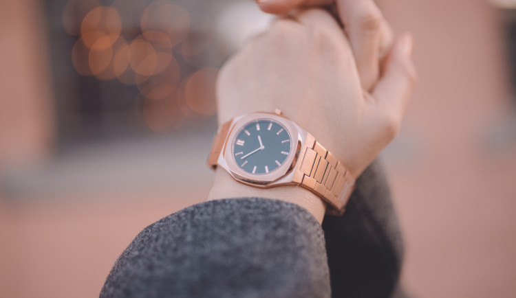 Copyright (c) 2020 Dmitri Gromov/Shutterstock.  No use without permission.