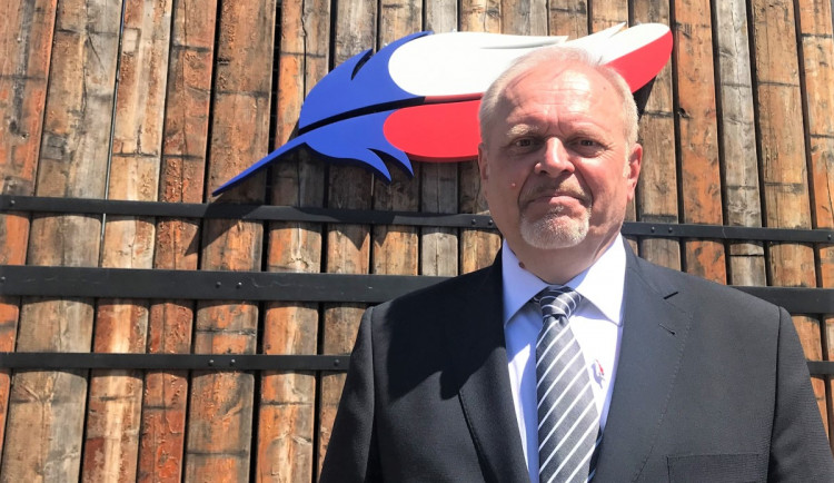 Postavíme lumpy před soud, říká jednička pražské kandidátky Trikolory Radomil Bábek