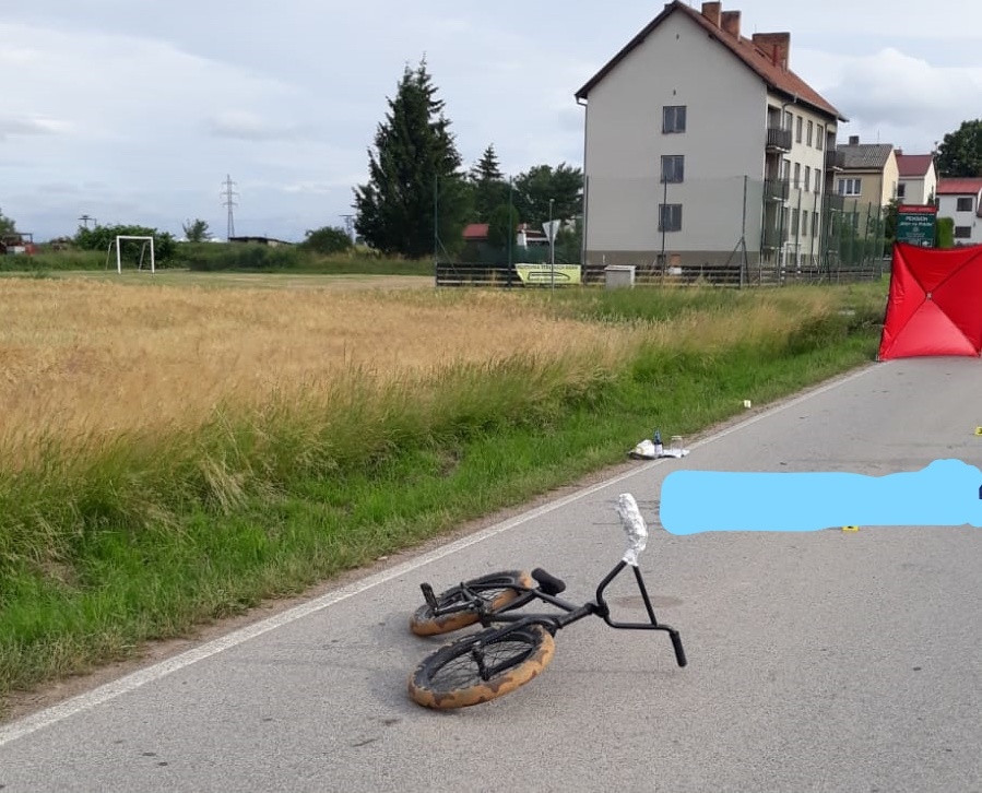 Mladý cyklista nepřežil ranní nehodu u Bechyně. Police hledá svědky