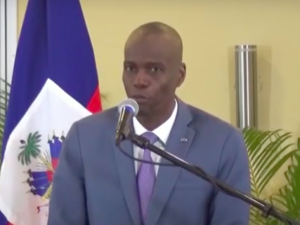 Skupina útočníků zastřelila haitského prezidenta Jovenela Moïseho