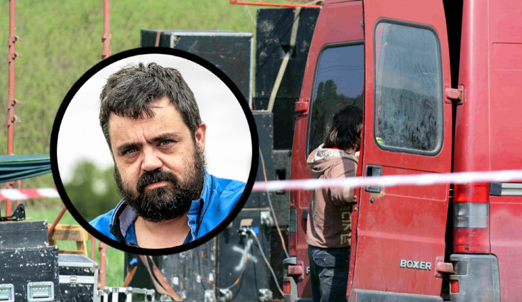 V Praze probíhá technoparty. Je povolená, uklidňuje starosta Novotný