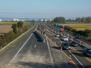 Výstavba nezrychluje. Příští rok se v tuzemsku postaví pětadvacet kilometrů nových dálnic