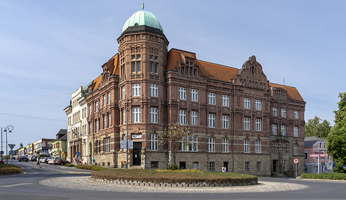 Nový Bor možná odkoupí budovu pošty, jde o významnou secesní stavbu