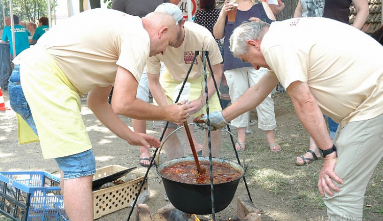Jižní Moravu čeká o víkendu tradiční Gulášobraní