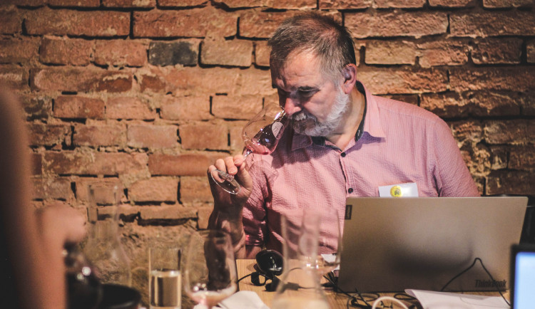 Odborníci v Brně vybrali top vína, zájemce čeká degustace