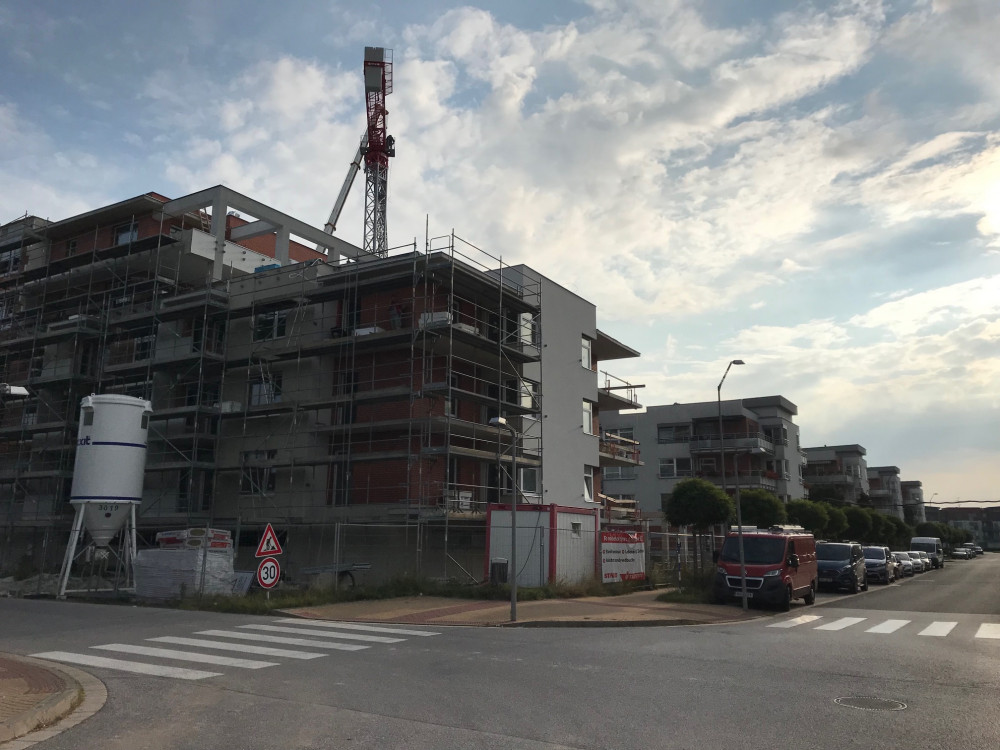 Novostavby jen pro bohaté? Vlastní bydlení v Hradci je čím dál větší problém