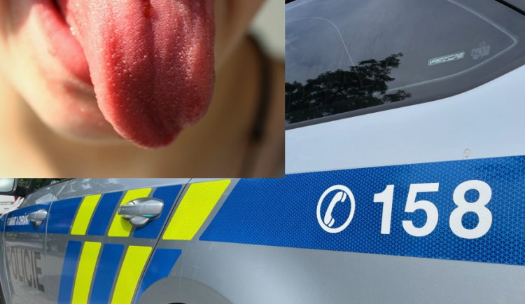 Senior se místo virtuální měny dočkal fotky muže s vyplazeným jazykem