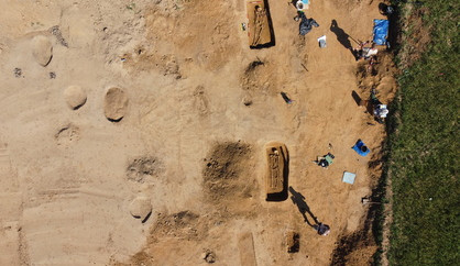 Brněnští archeologové objevili na trase D55 středověké pohřebiště