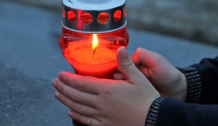 Ze hřbitovů zmizí automaty na svíčky, které rozčilovaly Brňany