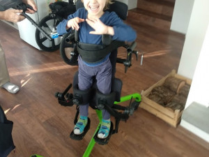 V Kostelci nad Orlicí se složili malému Zdendovi na doplacení vozíku. Zdenda bojuje se spinální muskulární atrofií