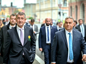 Někteří novináři se nedostali na tiskovou konferenci Babiše a Orbána. Důvod? Údajně kapacita