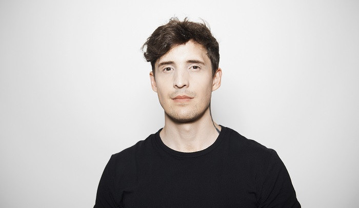 Nechci měnit ničí názor. Důležité je ukázat myšlení hosta, říká Čestmír Strakatý.