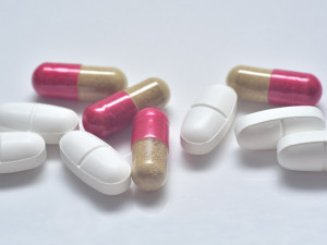 Spotřeba antibiotik za 30 let stoupla o pětinu, až polovina se podává špatně