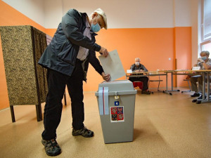 Volby českých poslanců začnou v zahraničí a v budějovickém domově seniorů
