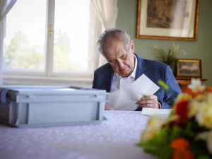 Miloš Zeman byl opět převezen do nemocnice