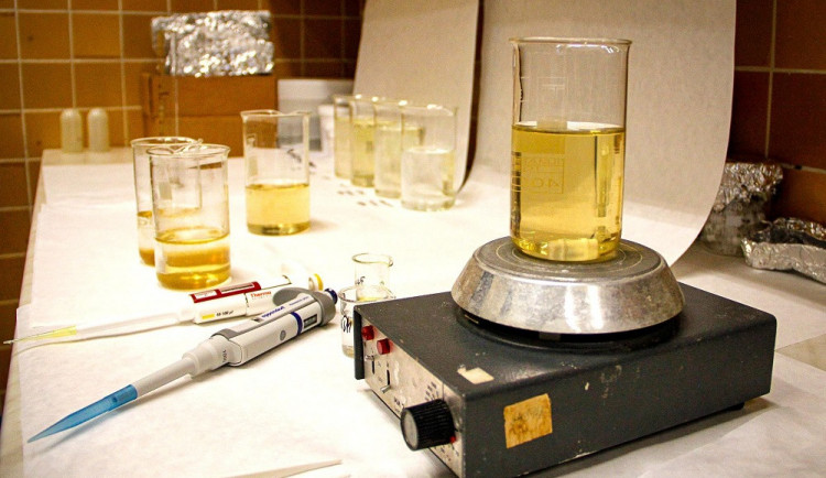 Čištění surové vody.