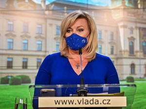 Schillerová promine DPH u energií pro listopad a prosinec