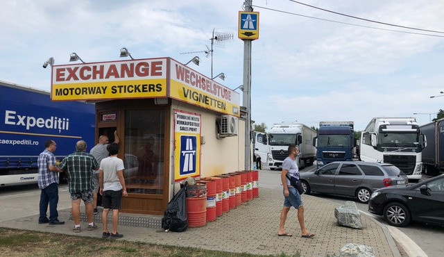 Nejlepší past na turisty? Prodej dálničních známek na hraničních přechodech s Rakouskem a Německem