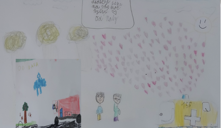 Jsme na vás pyšní, vzkázaly dojemně děti, kterým jihomoravští zdravotníci zachránili dědečka.