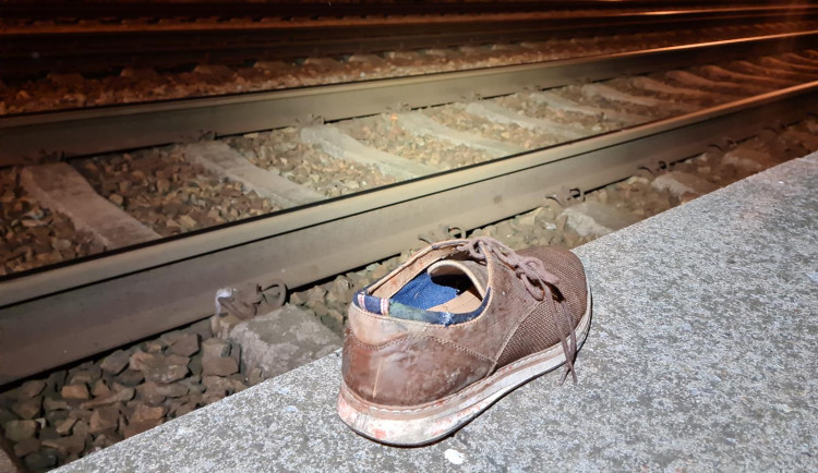 Tragédie na Blanensku. Rychlík smetl dvě osoby