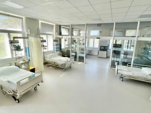 Česko přijalo dva pacienty s covidem z Rumunska, léčí se v Motole a na Bulovce