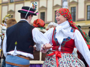 Svatý Martin přivezl do Brna na bílém koni první letošní víno