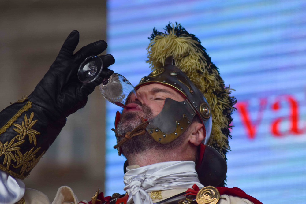 Svatý Martin přivezl do Brna na bílém první letošní víno