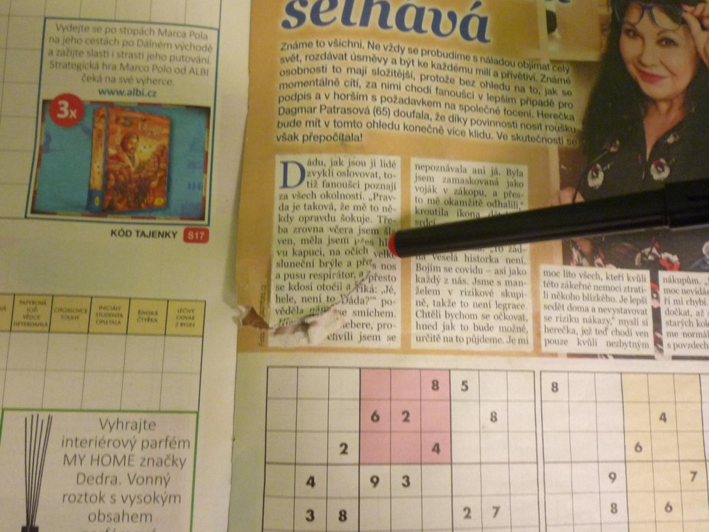 Pokusil se do vězení propašovat drogy v časopise s křížovkami. Tajenku nakonec vyluštila vězeňská služba