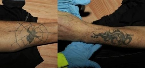 Nepozná někdo podle tetování tohoto muže?