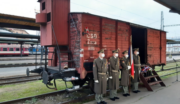 V Praze proběhla připomínka osmdesáti let od zahájení transportů do Terezína