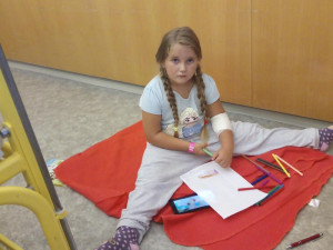 Čtyřletá Zlatuška překonala nádor mozku a chemoterapie. Kvůli němu ale ochrnula