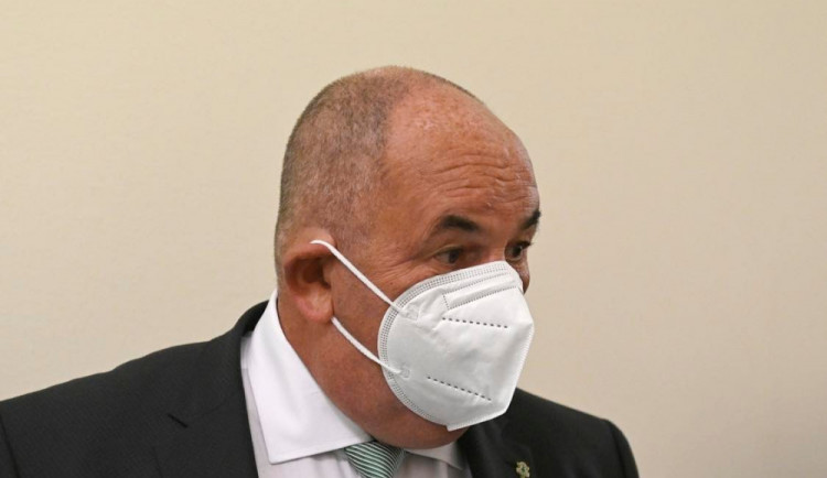 Šest let vězení pro Peltu a pět milionů pokuta. Rozsudek není pravomocný.