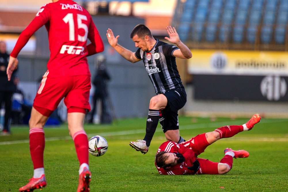 Další domácí výhra, Dynamo složilo Olomouc