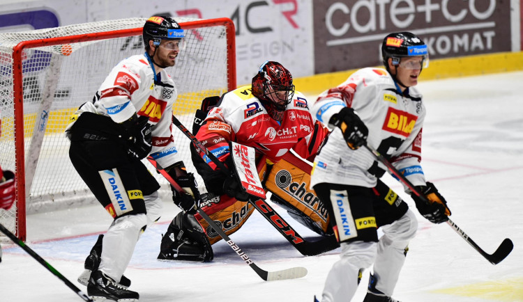 Sparta prohrála v Pardubicích 2:3 a v tabulce extraligy je osmá