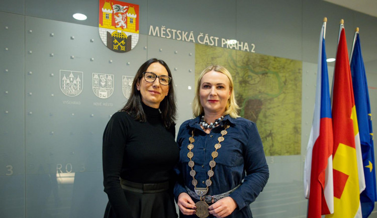 Jana Černochová a Alexandra Udženija.