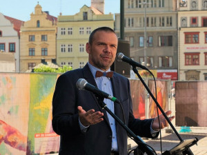 Nejméně pět ministrů nezvládne vést jednání v angličtině