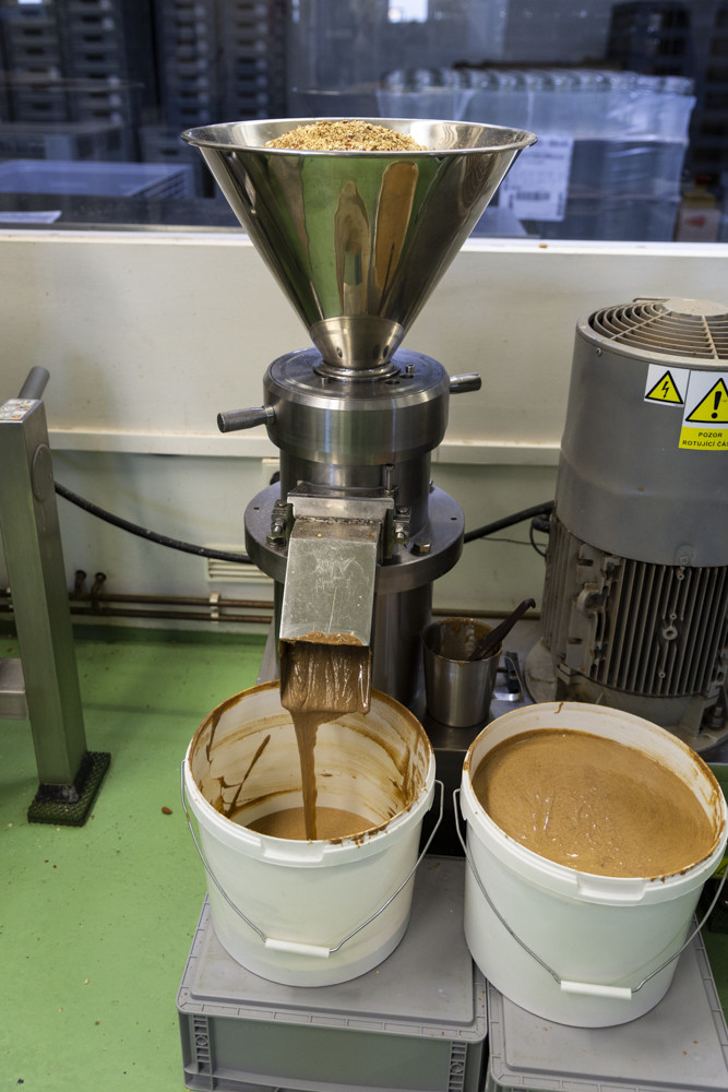 Výroba potravinářských produktů z ořechů v Olomouci
