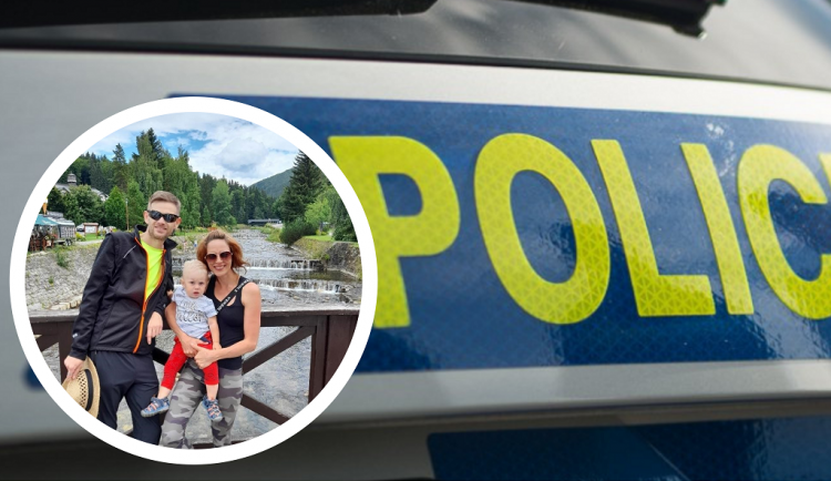 Policista z jižní Moravy prohrál boj s rakovinou. Kolegové založili sbírku pro manželku a malého syna