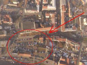 Prostějov chce prodat pozemky po bývalé sodovkárně v centru. Podezřelá transakce před volbami, zuří opozice