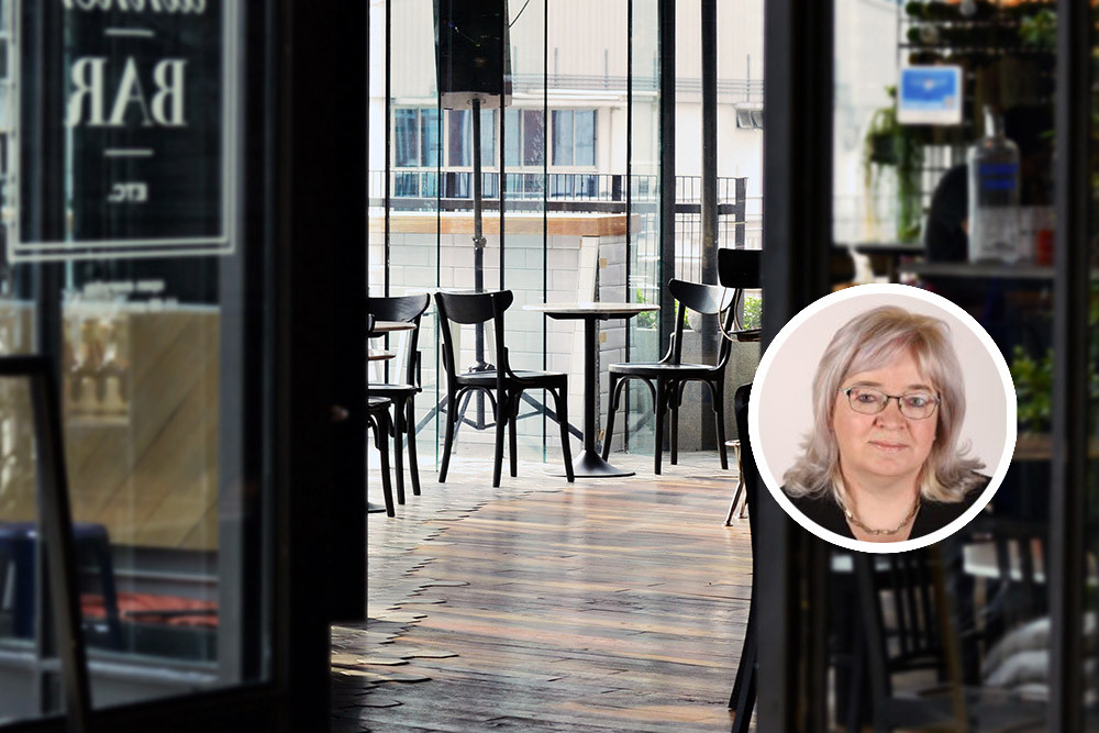 Soud zrušil zákaz vstupu neočkovaných do restaurací. Bylo to ostudné, říká právnička Jana Zwyrtek Hamplová