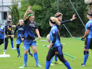 Chrániče na zuby a zlatonka v trenýrkách. Přečtěte si, jak se v Praze hraje famfrpál