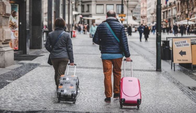 Turistů v hlavním městě opět přibývá. Loni se v Praze ubytovalo téměř dva a půl milionu hostů