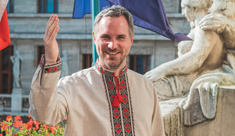 Hřib jede na Ukrajinu. Vměšovat se do ukrajinské krize mu nepřísluší, zní z opozice