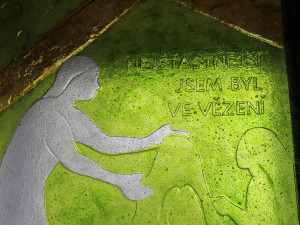 Kundera jako Jidáš. Brněnský futuristický kostel připomíná autorovo „selhání“