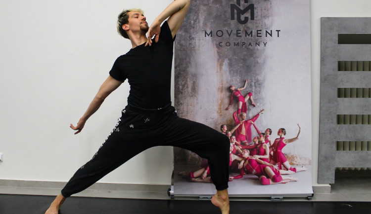 Pracoval pro Robbieho Williamse. Teď vychová přední český tanečník talenty v Brně.