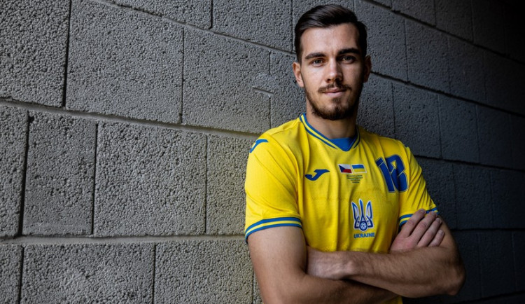 Věřím v naši zemi, zachováme si nezávislost, říká ukrajinský fotbalista ve službách Slavie Taras Kačaraba