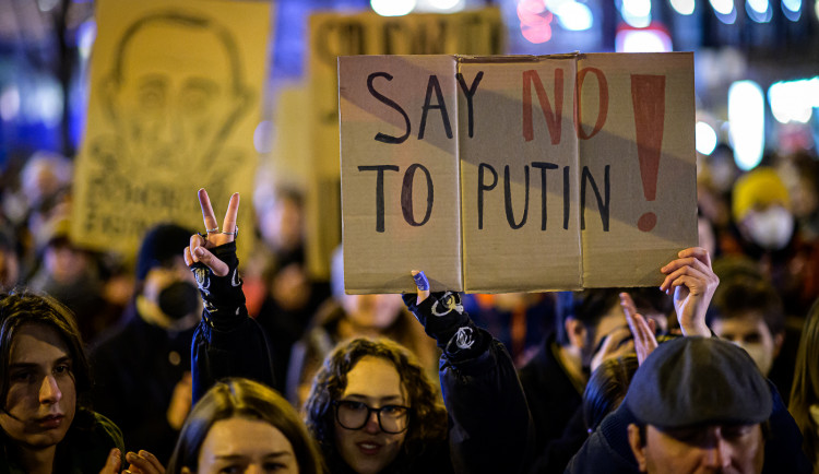 Jak pomoci Ukrajině? Podívejte se, kde a jak můžeme přispět